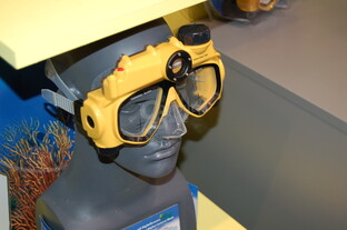 Taucherbrille mit integrierter 5-Megapixel-Kamera