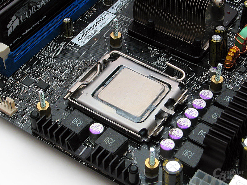 Rückseitige Motherboardverschraubung