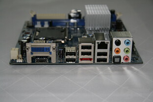 Intel DG45FC Mini-ITX-Mainboard mit G45