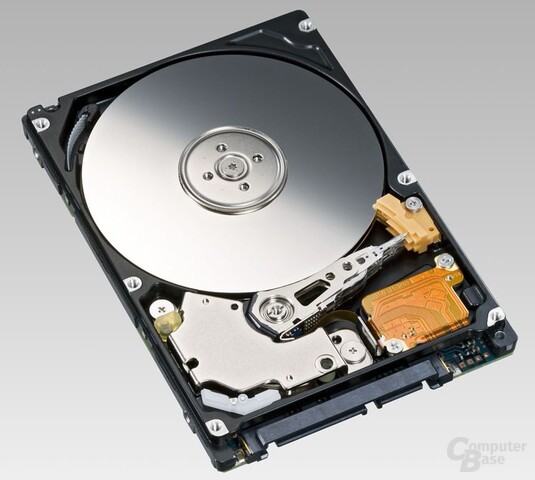 Erste 2,5“-HDD mit 320 GB und 7200 U/min von Fujitsu