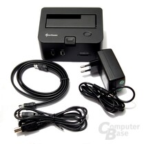 Sharkoon SATA Quickport Pro mit Zubehör