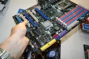 Nehalem-Mainboard Nehalem-Mainboard