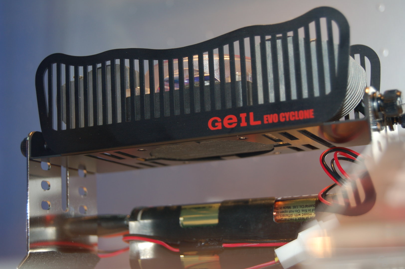Prototyp des Evo Cyclone Hybrid Cooling Systems