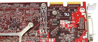 Radeon HD 4830 CF-Anschluss