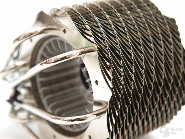 Optisch glanzvoll – Thermaltake SpinQ