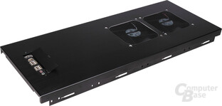 Lian Li T-7024W (2x 140 mm)