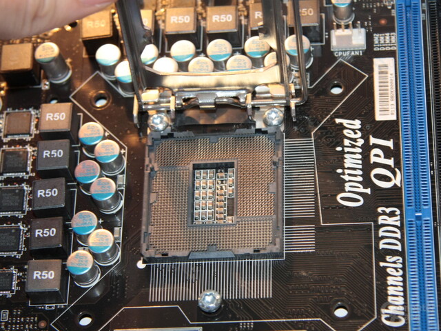 Intel Sockel 1156 für Lynnfield und Clarkdale