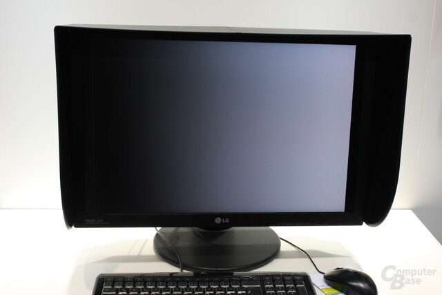 LG W2420R