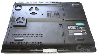 Schenker XMG7 Rückseite Schenker XMG7 Rückseite