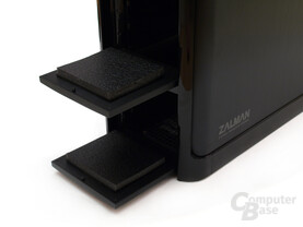Nicht genutzt: Fronteinschübe für 3,5"-Hardware