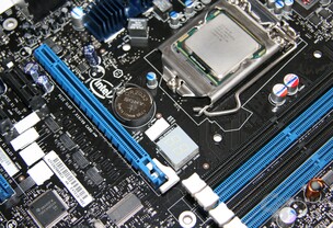 Intel DP55KG (Kingsberg)