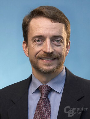 Pat Gelsinger, Senior Vice President General Manager, Digital Enterprise Group Pat Gelsinger, Senior Vice President General Manager, Digital Enterprise Group
