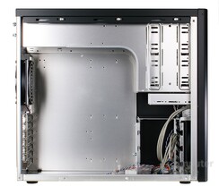 Lian Li – PC-8NB Innenraum