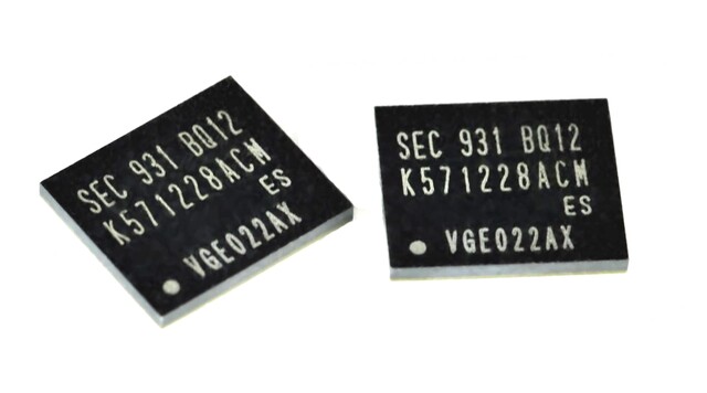 PRAM-Bausteine mit 312 MBit Kapazität von Samsung