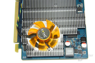 GeForce GT 220 von oben