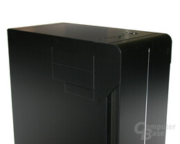 Lian Li TYR Super-Case PC-X2000BW – Laufwerkschächte