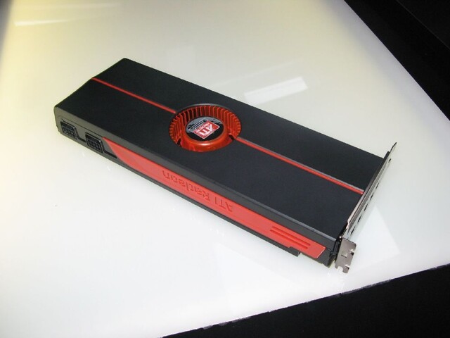 XFX Radeon HD 5970 Black Edition Limited mit 4 GByte und Eyefinity6