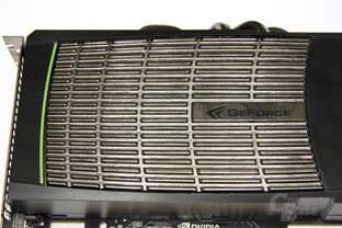 GeForce GTX 480 Metallkörper GeForce GTX 480 Metallkörper