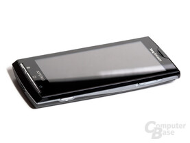 Xperia X10 schräg von der rechten Seite