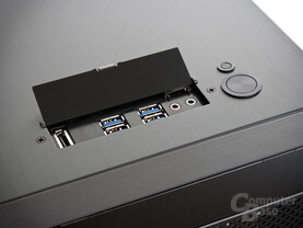 Lian Li PC-A77F – Anschlüsse Lian Li PC-A77F – Anschlüsse