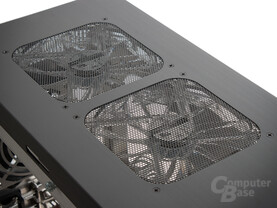 Lian Li PC-A77F – Lüfter im Deckel Lian Li PC-A77F – Lüfter im Deckel