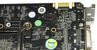 GeForce GTX 460 SLI-Anschluss GeForce GTX 460 SLI-Anschluss