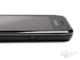 Obere Hälfte des Samsung Galaxy S von rechts, flach