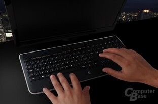 Logitech Illuminated Keyboard K800