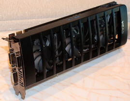 Neue Dual-GPU-GeForce (GF110?) von EVGA