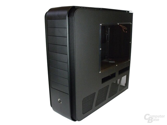 SilverStone TJ11 – Front Seite rechts