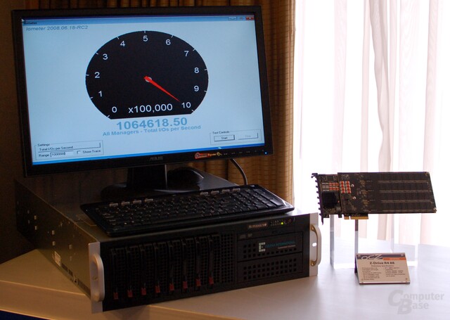 Demonstrationsserver mit sechs Z-Drive R4 84 (4K Random Reads)