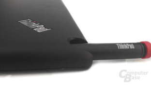 Lenovo ThinkPad Tablet: Der optionale Stift kann im Gehäuse untergebracht werden