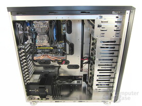 Lian Li Z70 – Innenraum mit Hardware Lian Li Z70 – Innenraum mit Hardware