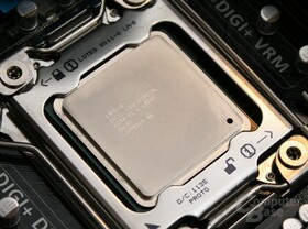 Intel Core i7-3820 Intel Core i7-3820