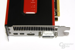 Radeon HD 7970 Anschlüsse Radeon HD 7970 Anschlüsse