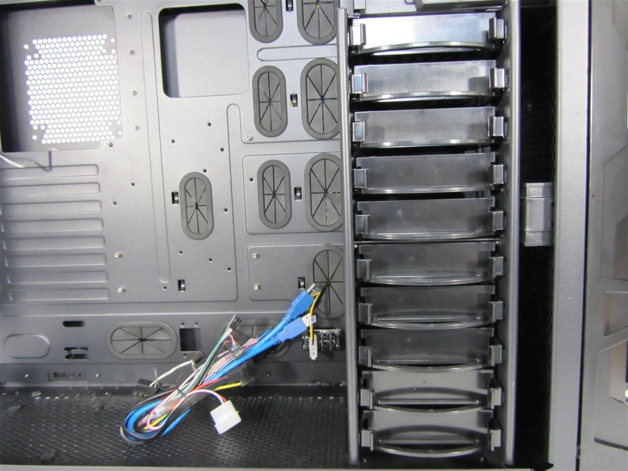 Aerocool Strike-X ST –Festplattenkäfig