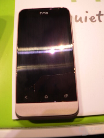 HTC One V