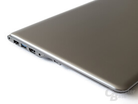 Samsung 530U3B: Anschlüsse links