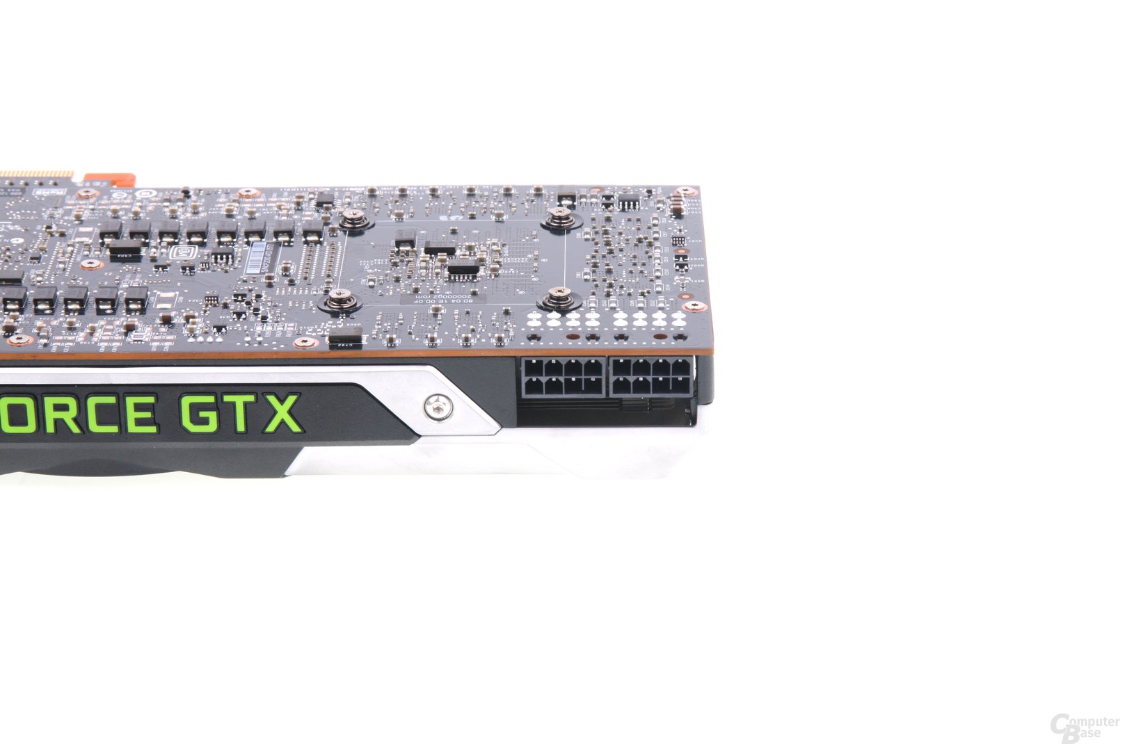 GeForce GTX 690 Stromanschlüsse