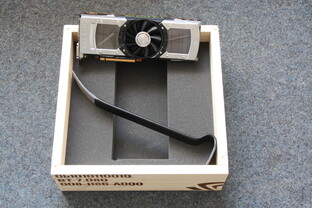 GeForce GTX 690 mit Brechstange