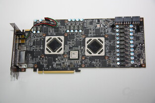 PowerColor Radeon HD 7970 X2 Devil 13