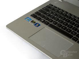 Gute Tastatur, sehr gutes Touchpad