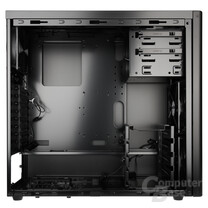 Lian Li PC-7HX – Innenraumansicht Lian Li PC-7HX – Innenraumansicht