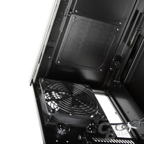 Lian Li PC-7HX – Hecklüfter Lian Li PC-7HX – Hecklüfter