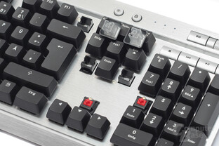 Corsair K90 – Cherry trifft Rubberdome