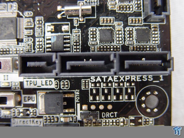 http://pics.computerbase.de/5/4/0/4/1/2_m.jpg