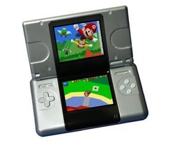 Nintento DS mit Spiel Super Mario