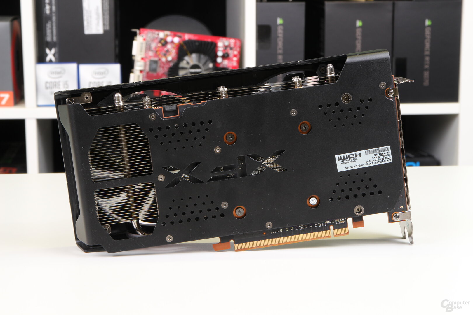 Rückseite der XFX Radeon RX 6600 Speedster Swft 210