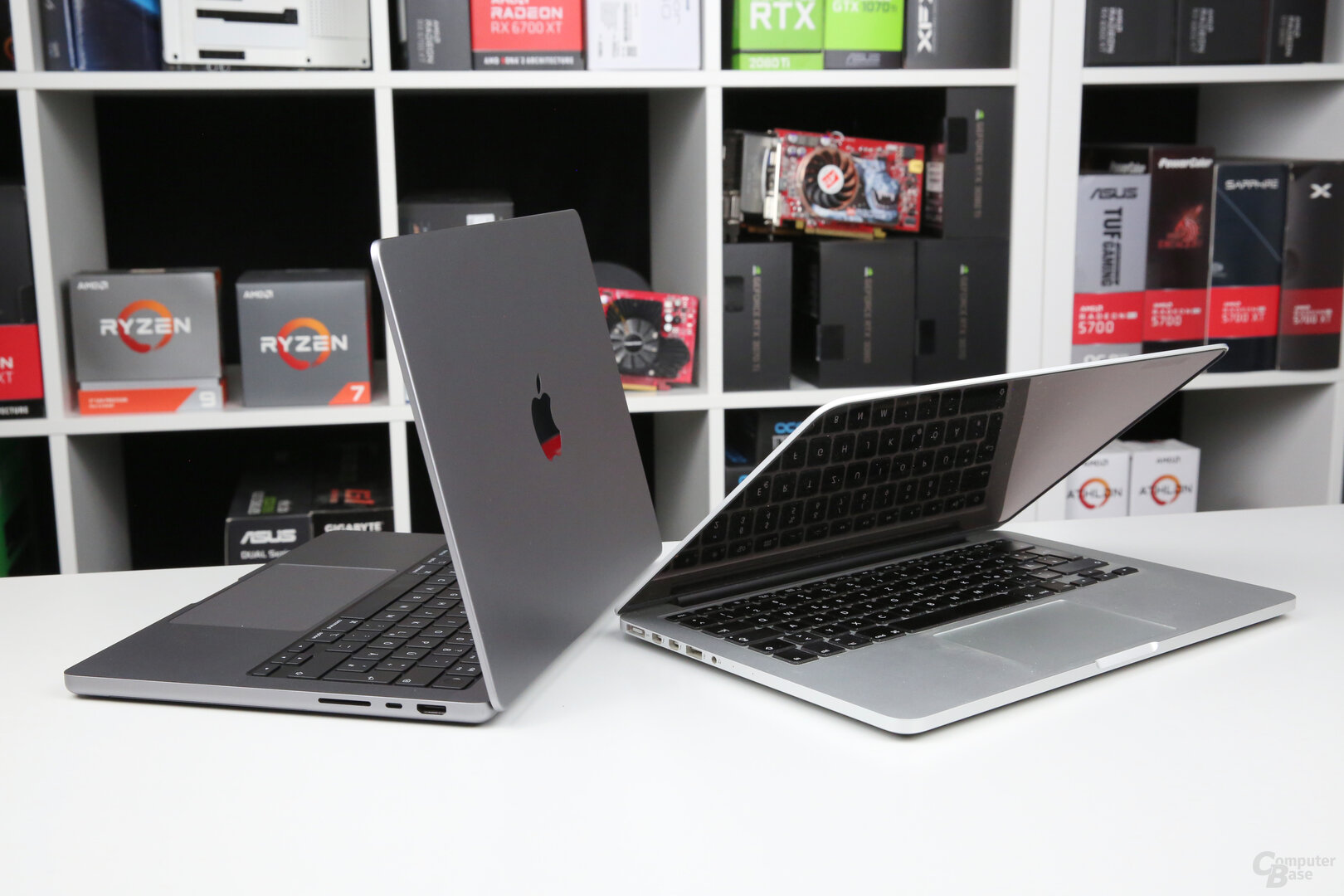 Generationentreffen zwischen MacBook Pro 14" (2021) und MacBook Pro 13" (2013)