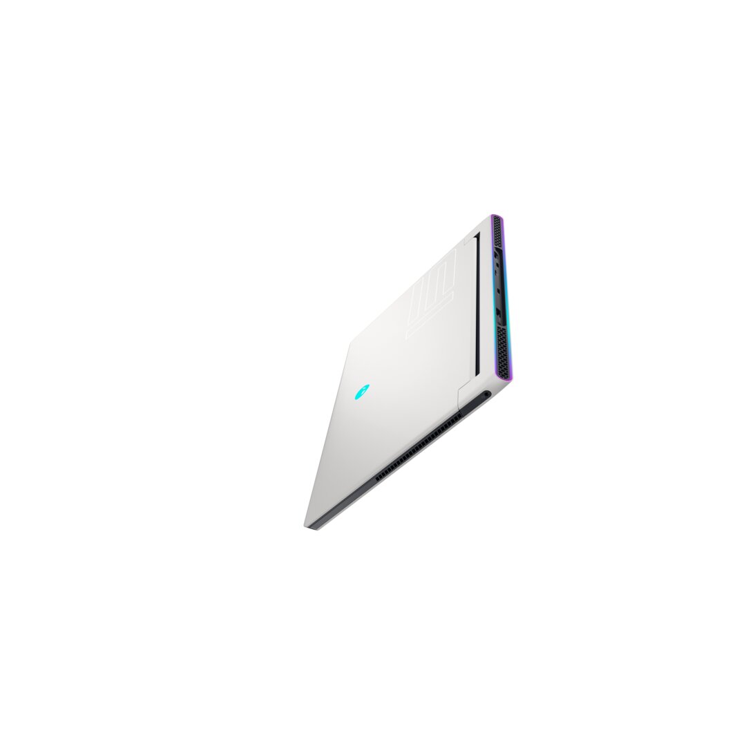 Alienware x15 R2